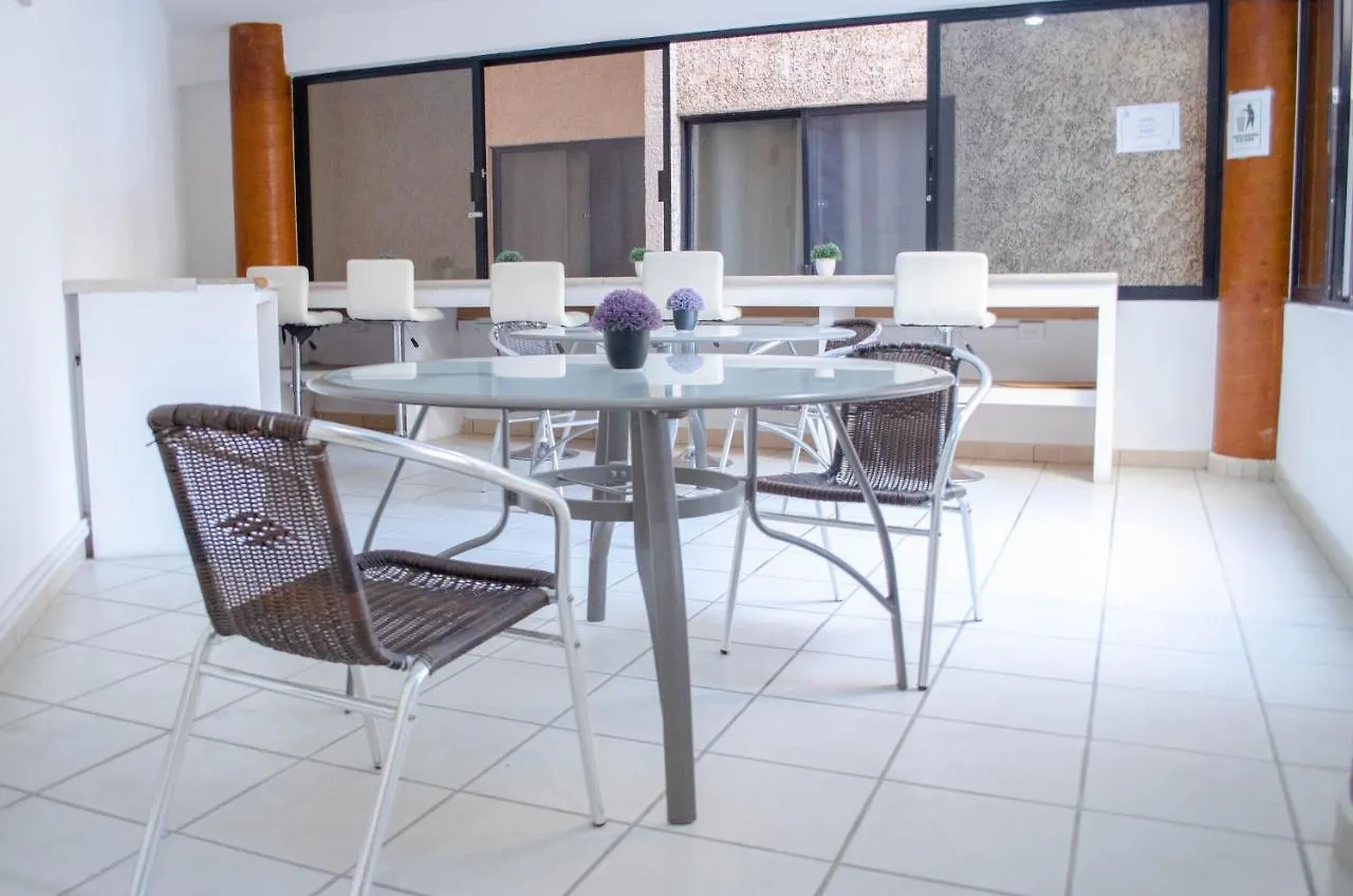 Pedregal Suites - Marina And Downtown 卡波圣卢卡斯 酒店