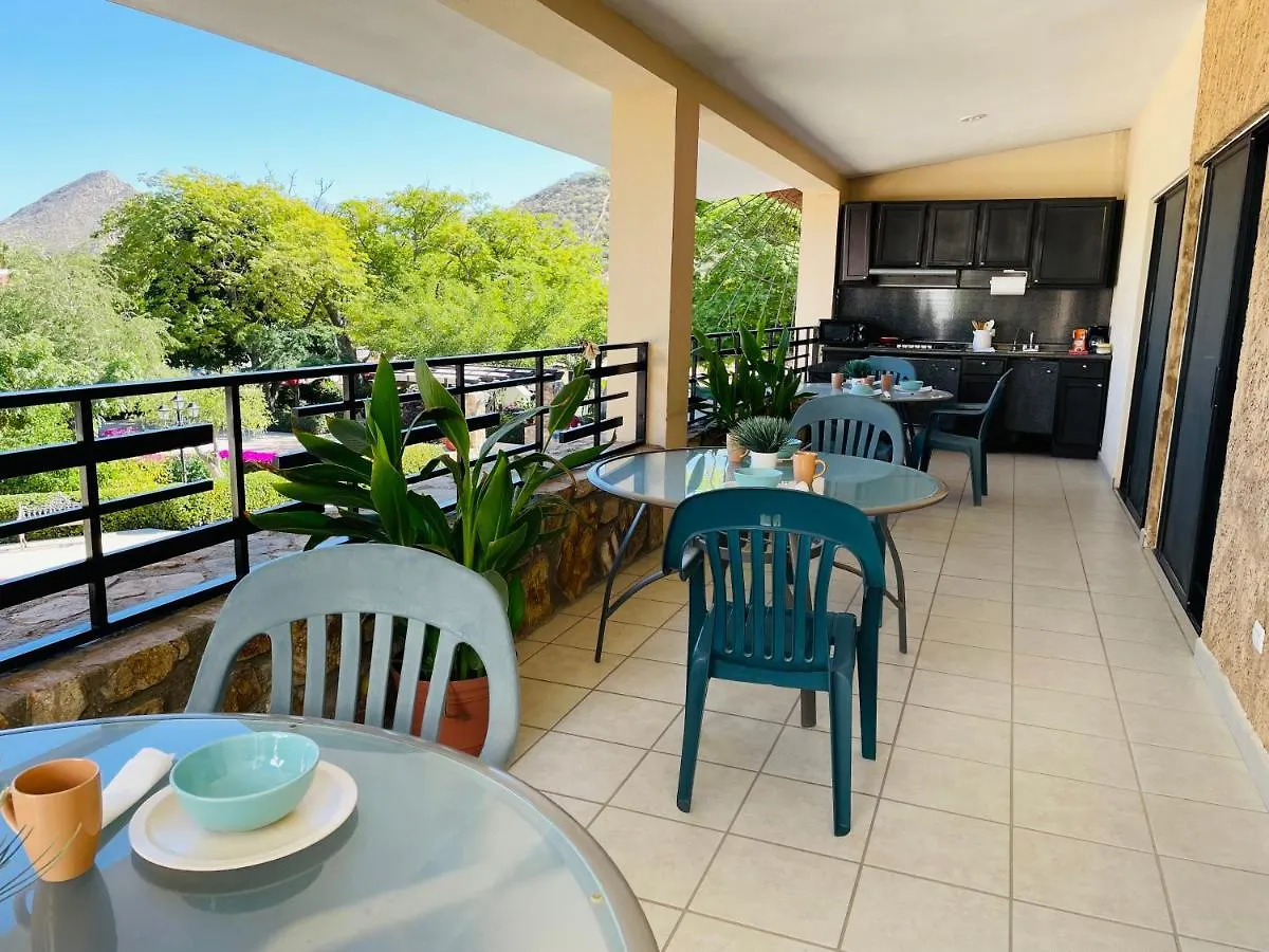 Pedregal Suites - Marina And Downtown 卡波圣卢卡斯